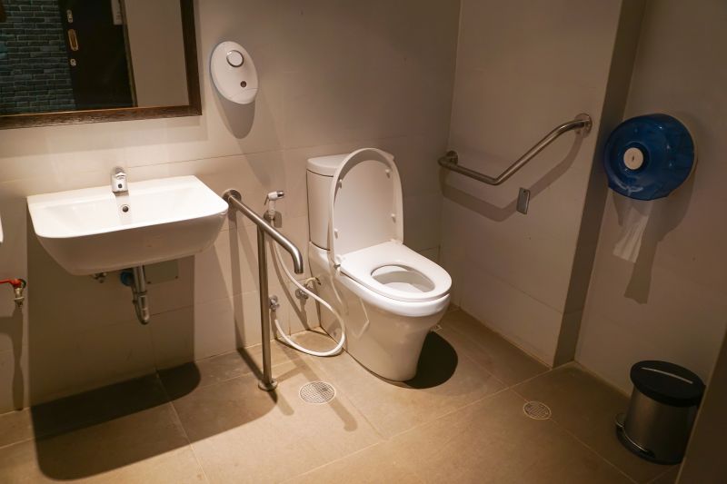 Bathroom with Touchless Fixtures